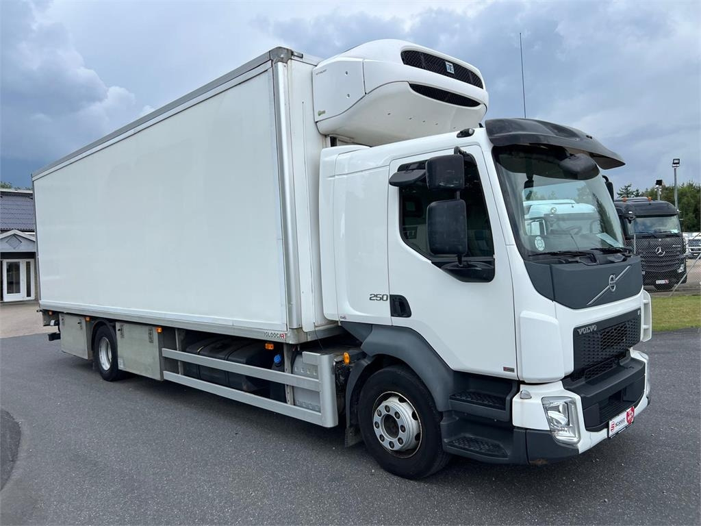 Volvo FL 250 16 ton - Hladnjača: slika 2 Volvo FL 250 16 ton - Hladnjača: slika 2