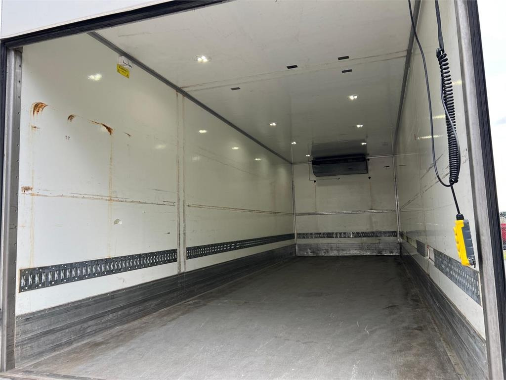 Volvo FL 250 16 ton - Hladnjača: slika 5 Volvo FL 250 16 ton - Hladnjača: slika 5