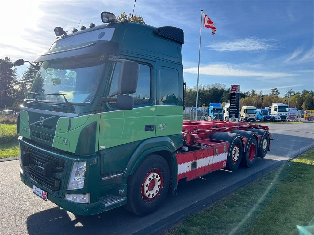 Volvo FM500 8x2*6 rigid pusher-tag tridem - Kamion za utovaranje kontejnera: slika 1 Volvo FM500 8x2*6 rigid pusher-tag tridem - Kamion za utovaranje kontejnera: slika 1