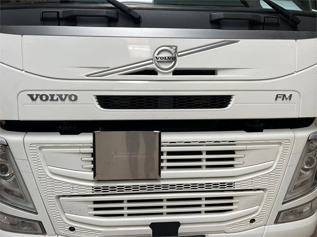 Volvo FM500 - HMF 2820K7 kran - Kamion sa dizalicom: slika 1 Volvo FM500 - HMF 2820K7 kran - Kamion sa dizalicom: slika 1