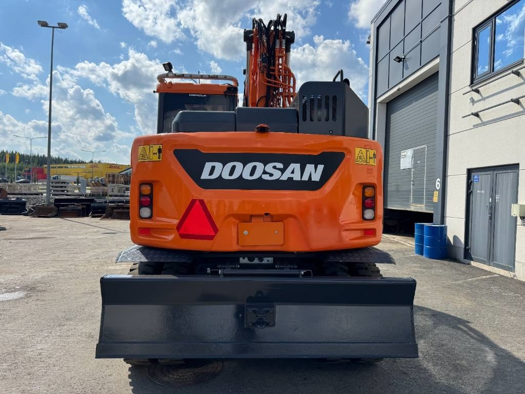 Doosan DX165W-5 PYÖRITTÄJÄLLÄ - Bager točkaš: slika 4 Doosan DX165W-5 PYÖRITTÄJÄLLÄ - Bager točkaš: slika 4
