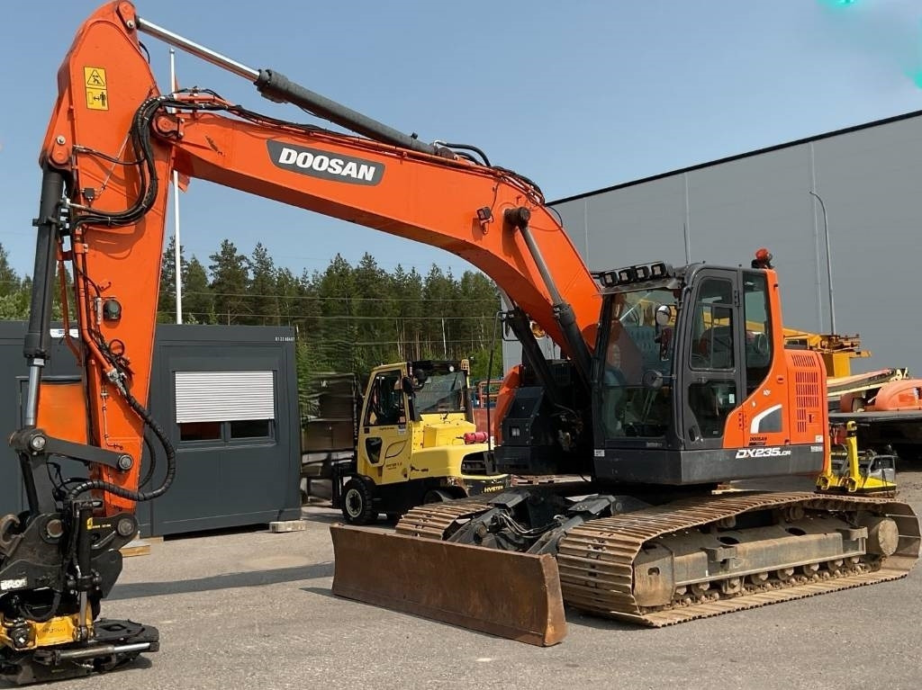 Doosan DX235LCR-5 DOZER - Bager guseničar: slika 1 Doosan DX235LCR-5 DOZER - Bager guseničar: slika 1