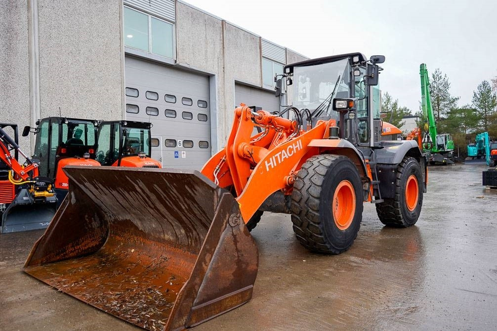 Hitachi ZW150 PITKÄT AISAT, VAAKA - Utovarivač točkaš: slika 2 Hitachi ZW150 PITKÄT AISAT, VAAKA - Utovarivač točkaš: slika 2