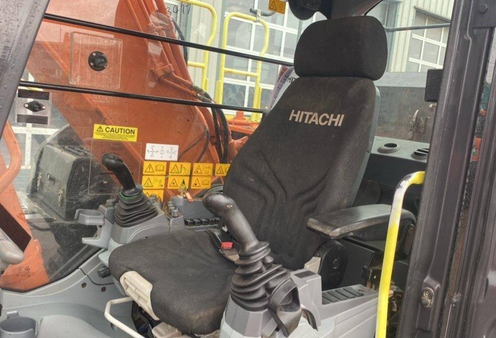 Bager guseničar Hitachi ZX 300 LC-7: slika 6