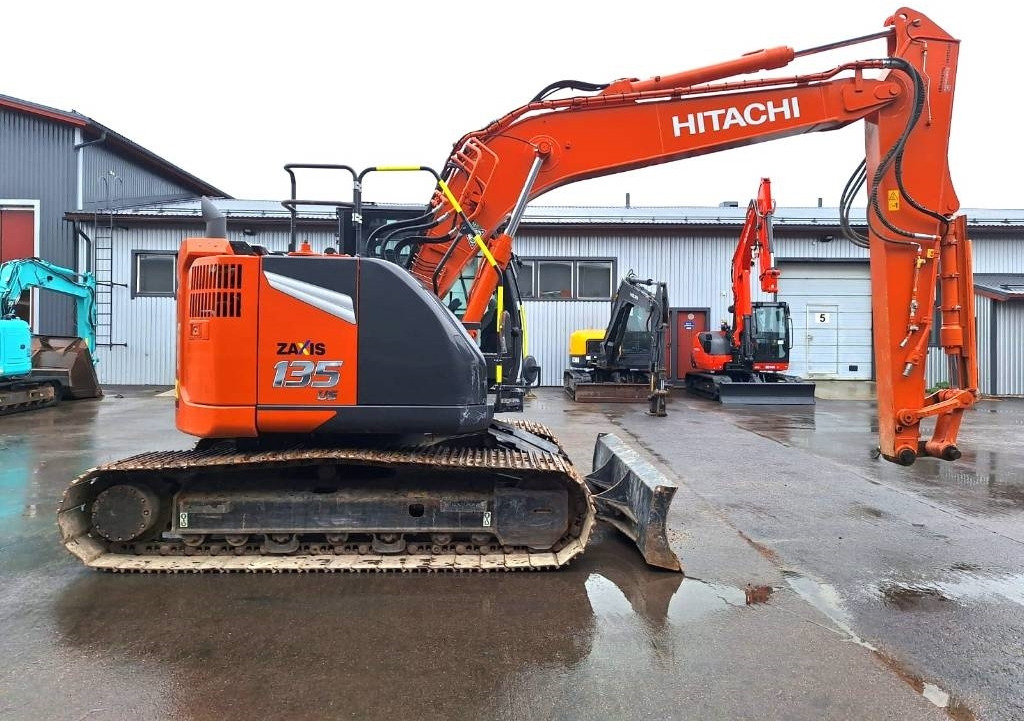 Hitachi ZX135USLC-7 PUSKULEVYLLÄ - Bager guseničar: slika 4 Hitachi ZX135USLC-7 PUSKULEVYLLÄ - Bager guseničar: slika 4