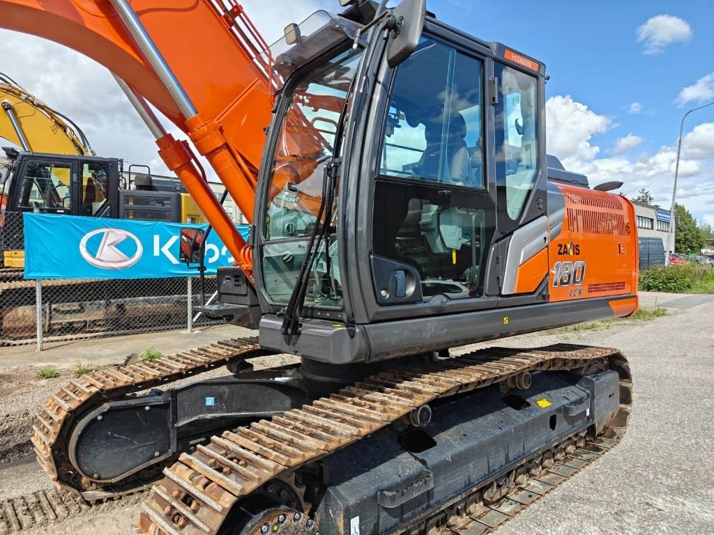 Bager guseničar Hitachi ZX180LCN-7: slika 16