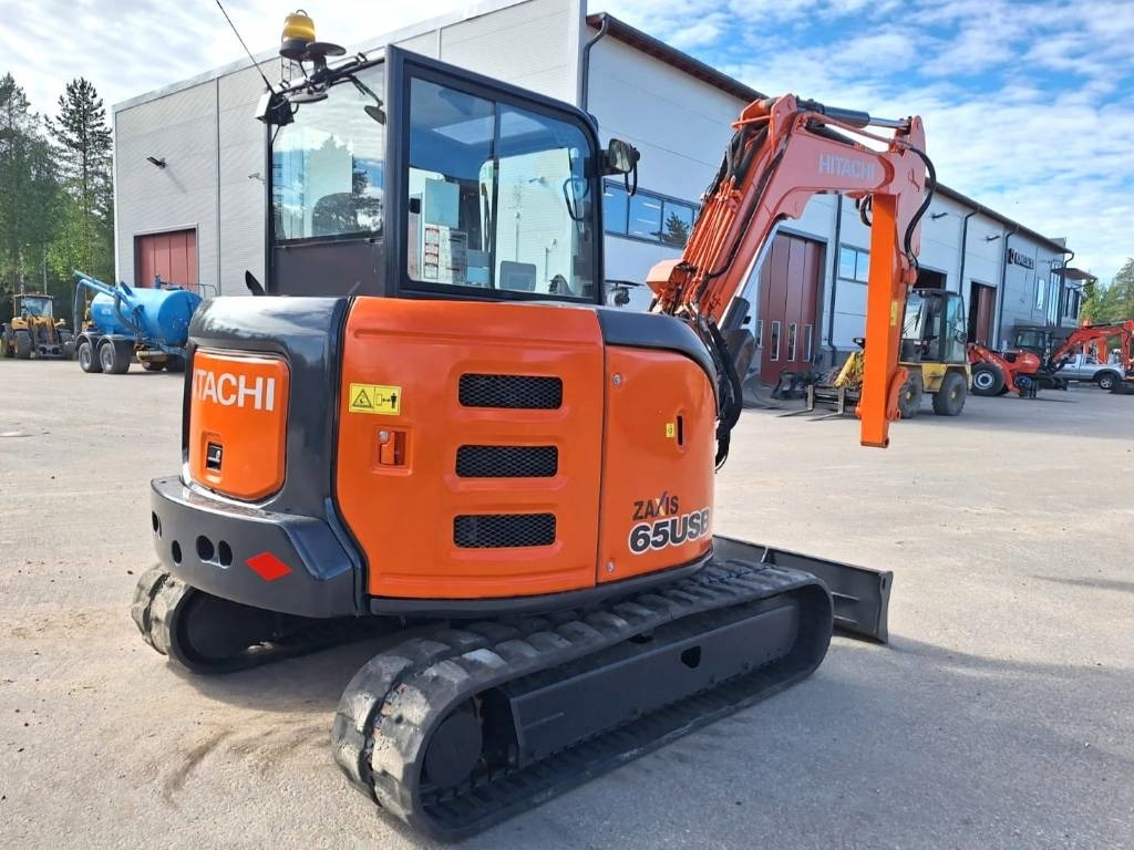 Hitachi ZX65USB-5 - Mini bager: slika 4 Hitachi ZX65USB-5 - Mini bager: slika 4