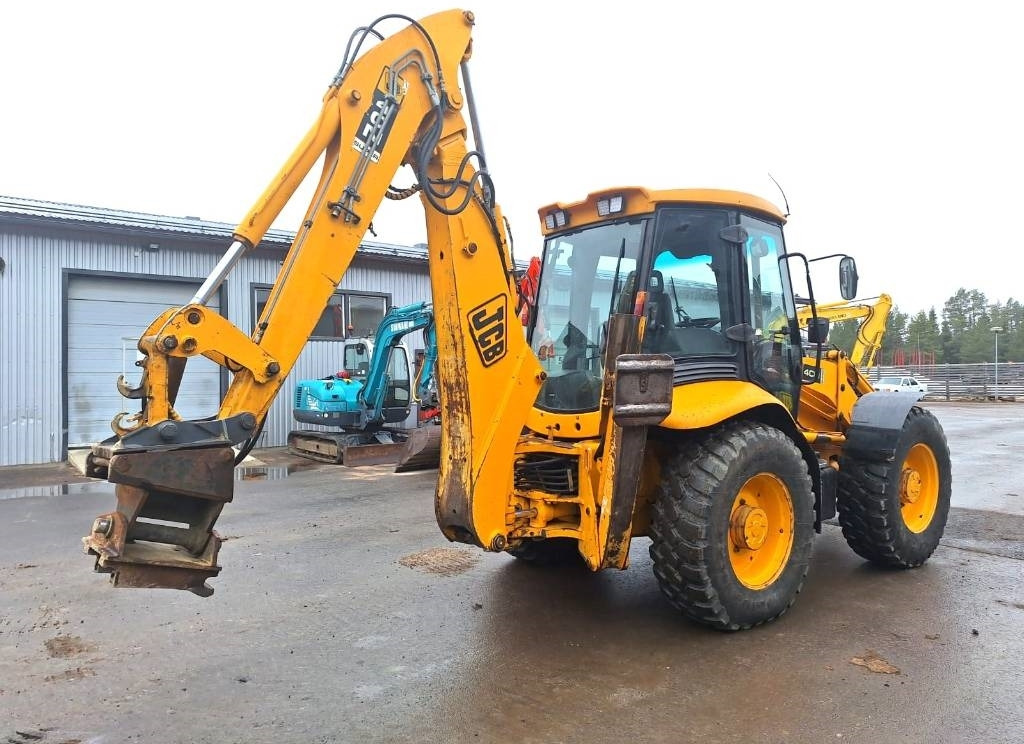 JCB 4CN YHDISTELMÄKONE KALLISTAJALLA - Bager utovarivač: slika 3 JCB 4CN YHDISTELMÄKONE KALLISTAJALLA - Bager utovarivač: slika 3