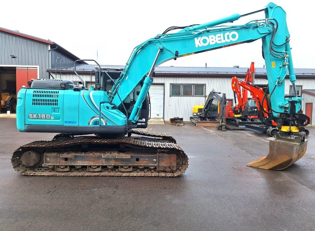 Kobelco SK180LC-10 PYÖRITTÄJÄLLÄ  - Bager guseničar: slika 5 Kobelco SK180LC-10 PYÖRITTÄJÄLLÄ  - Bager guseničar: slika 5