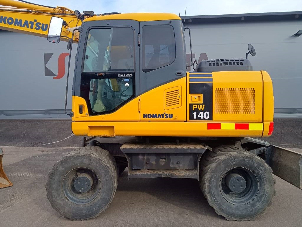 Komatsu MYYTY! SOLD! PW140-7 PYÖRITTÄJÄLLÄ - Bager točkaš: slika 2 Komatsu MYYTY! SOLD! PW140-7 PYÖRITTÄJÄLLÄ - Bager točkaš: slika 2