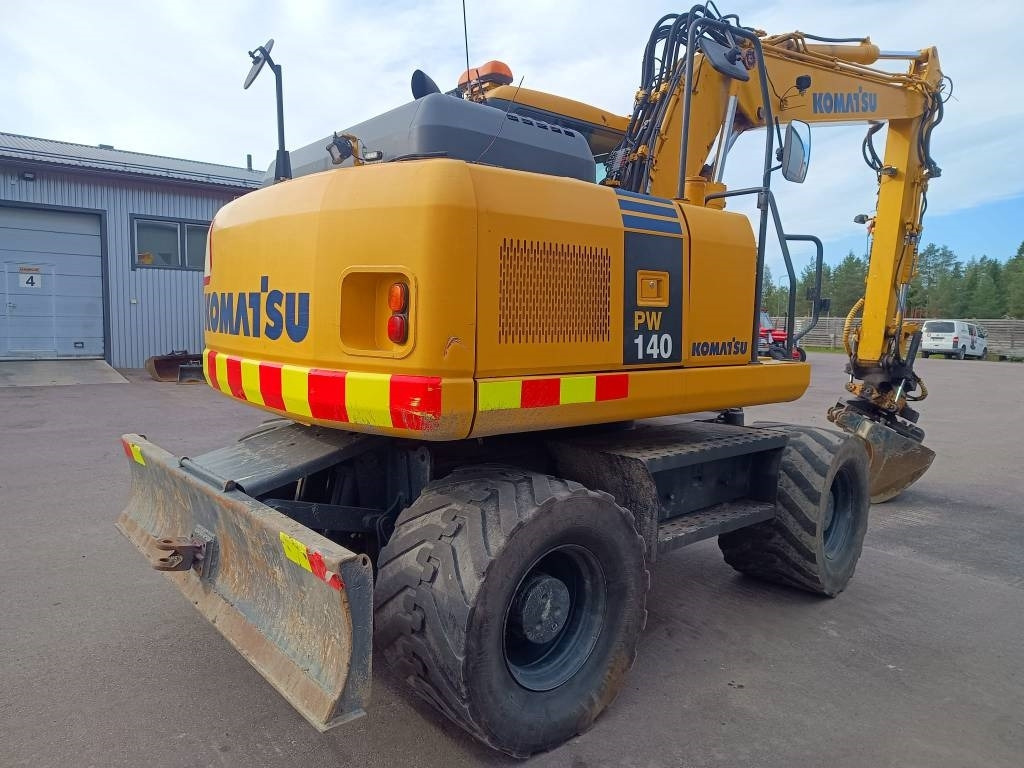 Komatsu MYYTY! SOLD! PW140-7 PYÖRITTÄJÄLLÄ - Bager točkaš: slika 5 Komatsu MYYTY! SOLD! PW140-7 PYÖRITTÄJÄLLÄ - Bager točkaš: slika 5