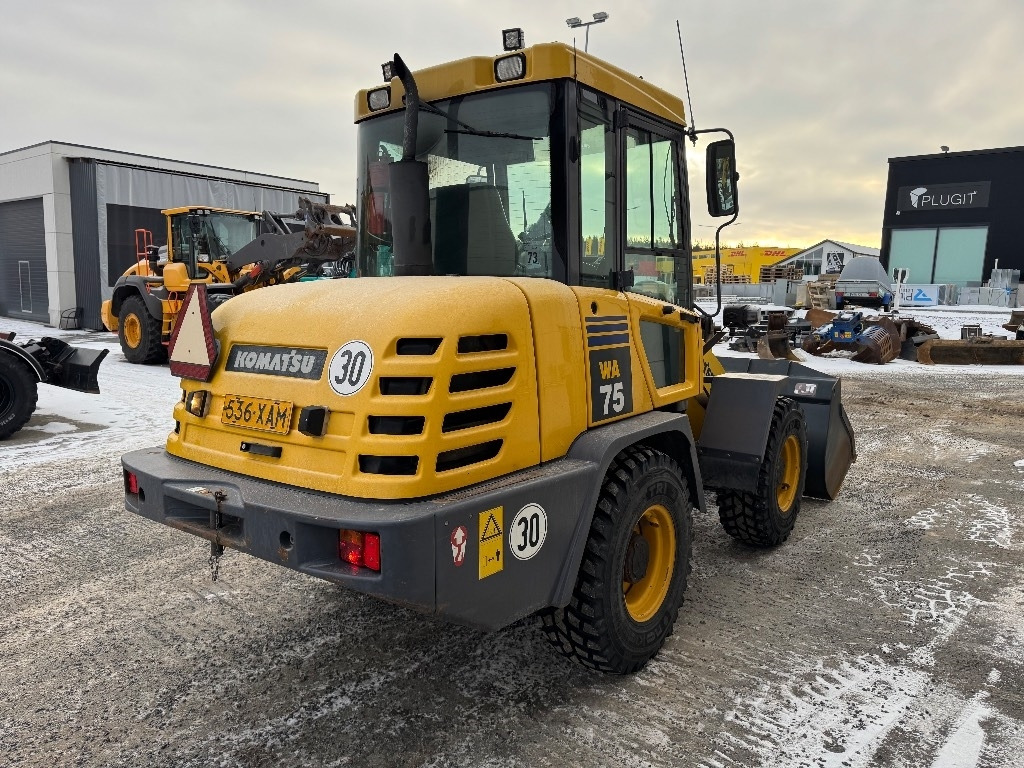 Komatsu WA75-3 30KM/H, 1-omistaja - Utovarivač točkaš: slika 4 Komatsu WA75-3 30KM/H, 1-omistaja - Utovarivač točkaš: slika 4