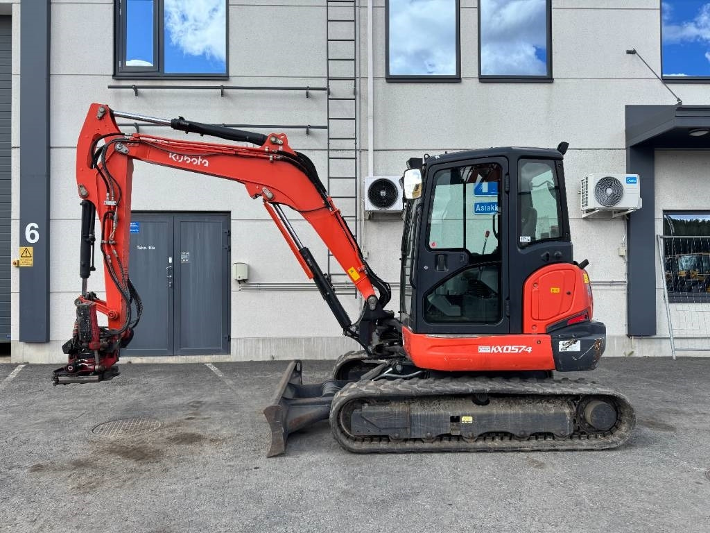 Kubota KX057-4 PYÖRITTÄJÄLLÄ - Mini bager: slika 1 Kubota KX057-4 PYÖRITTÄJÄLLÄ - Mini bager: slika 1