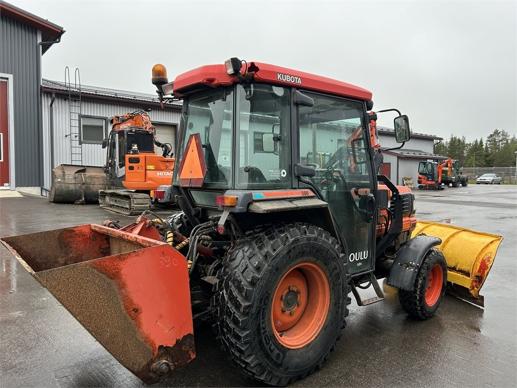 Kubota L 3600 AURA JA HIEKOTIN - Komunalni traktor: slika 4 Kubota L 3600 AURA JA HIEKOTIN - Komunalni traktor: slika 4