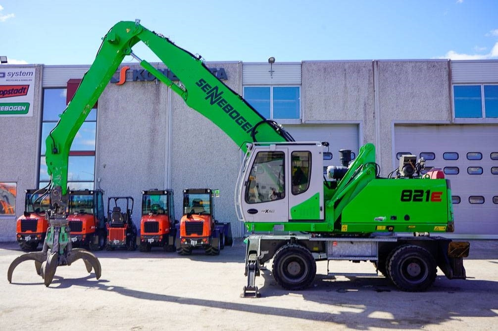 Sennebogen 821E SIPULIKOURALLA - Bager za obradu otpada/ Industrije: slika 1 Sennebogen 821E SIPULIKOURALLA - Bager za obradu otpada/ Industrije: slika 1