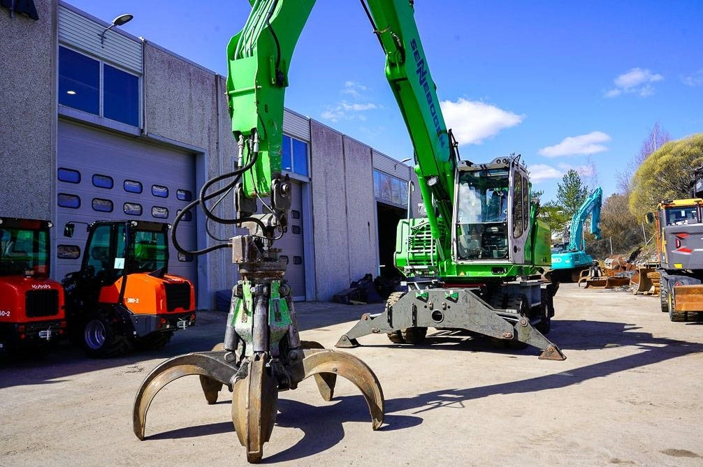 Sennebogen 821E SIPULIKOURALLA - Bager za obradu otpada/ Industrije: slika 5 Sennebogen 821E SIPULIKOURALLA - Bager za obradu otpada/ Industrije: slika 5