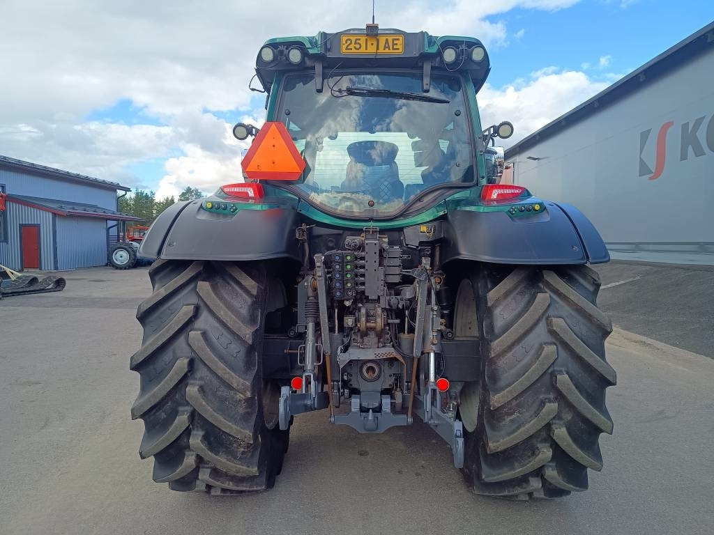 Valtra MYYTY! SOLD! N174 VERSU ETUKUORMAAJALLA - Traktor: slika 4 Valtra MYYTY! SOLD! N174 VERSU ETUKUORMAAJALLA - Traktor: slika 4