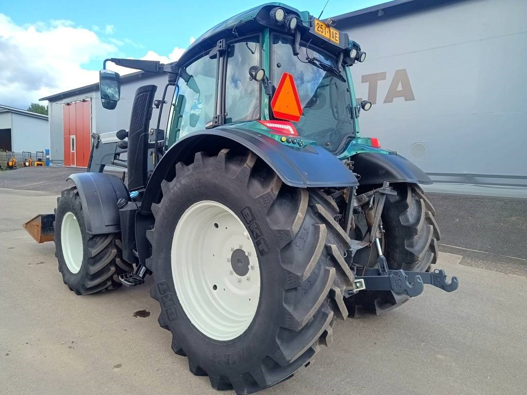 Valtra MYYTY! SOLD! N174 VERSU ETUKUORMAAJALLA - Traktor: slika 3 Valtra MYYTY! SOLD! N174 VERSU ETUKUORMAAJALLA - Traktor: slika 3