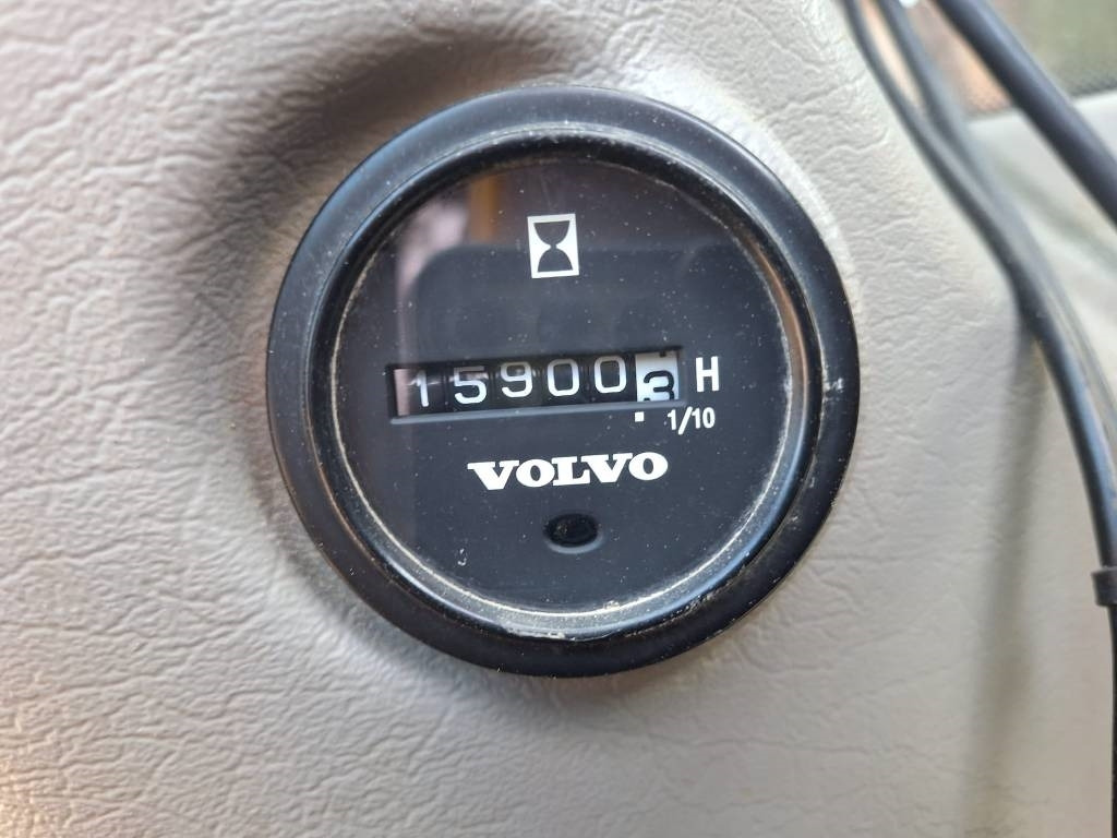 Bager guseničar Volvo EC220DL PYÖRITTÄJÄLLÄ: slika 17