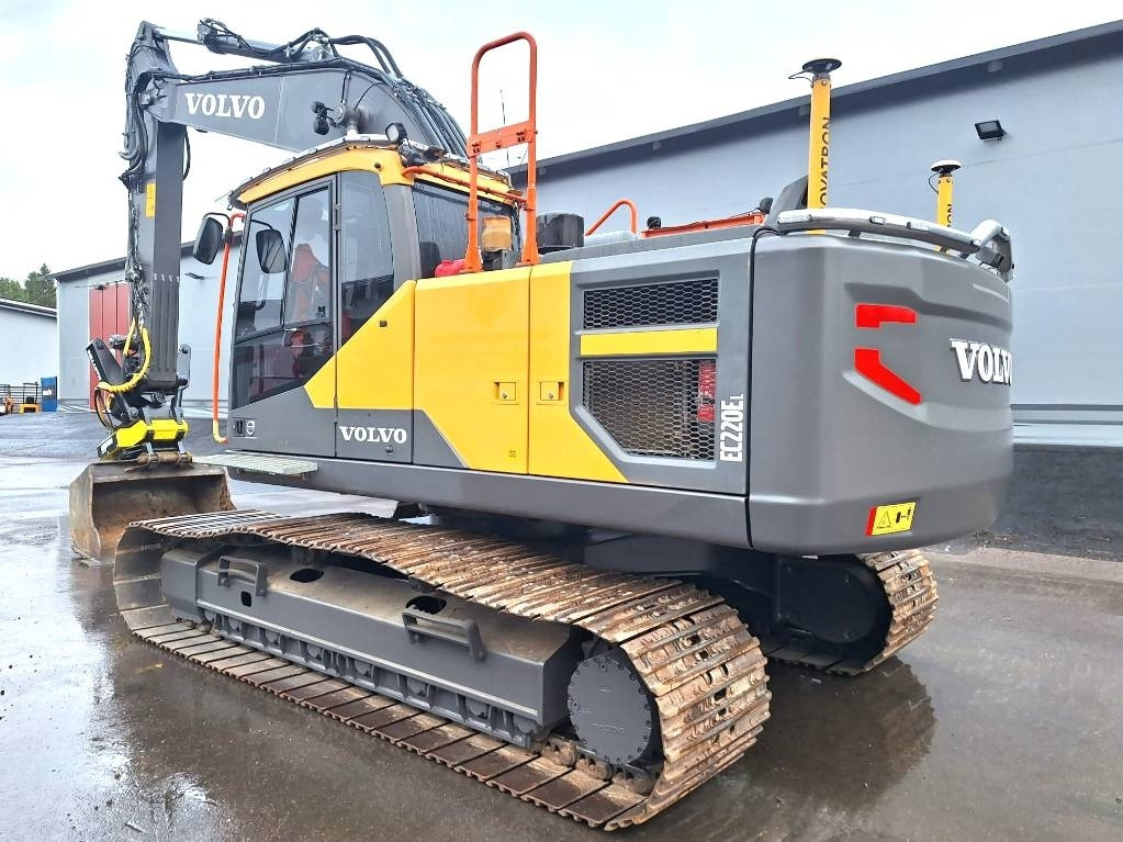 Volvo EC220EL HUIPPUVARUSTEILLA  - Bager guseničar: slika 2 Volvo EC220EL HUIPPUVARUSTEILLA  - Bager guseničar: slika 2