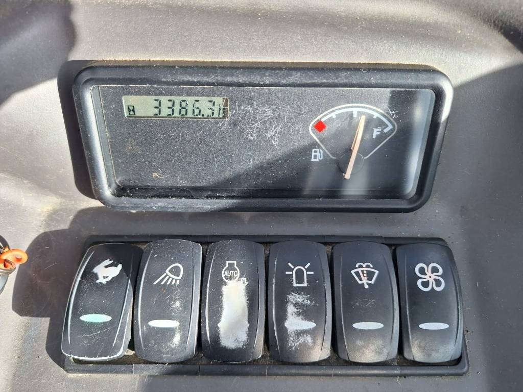 Mini bager Volvo EC27D KALLISTAJA, 2-KAUHAA: slika 8