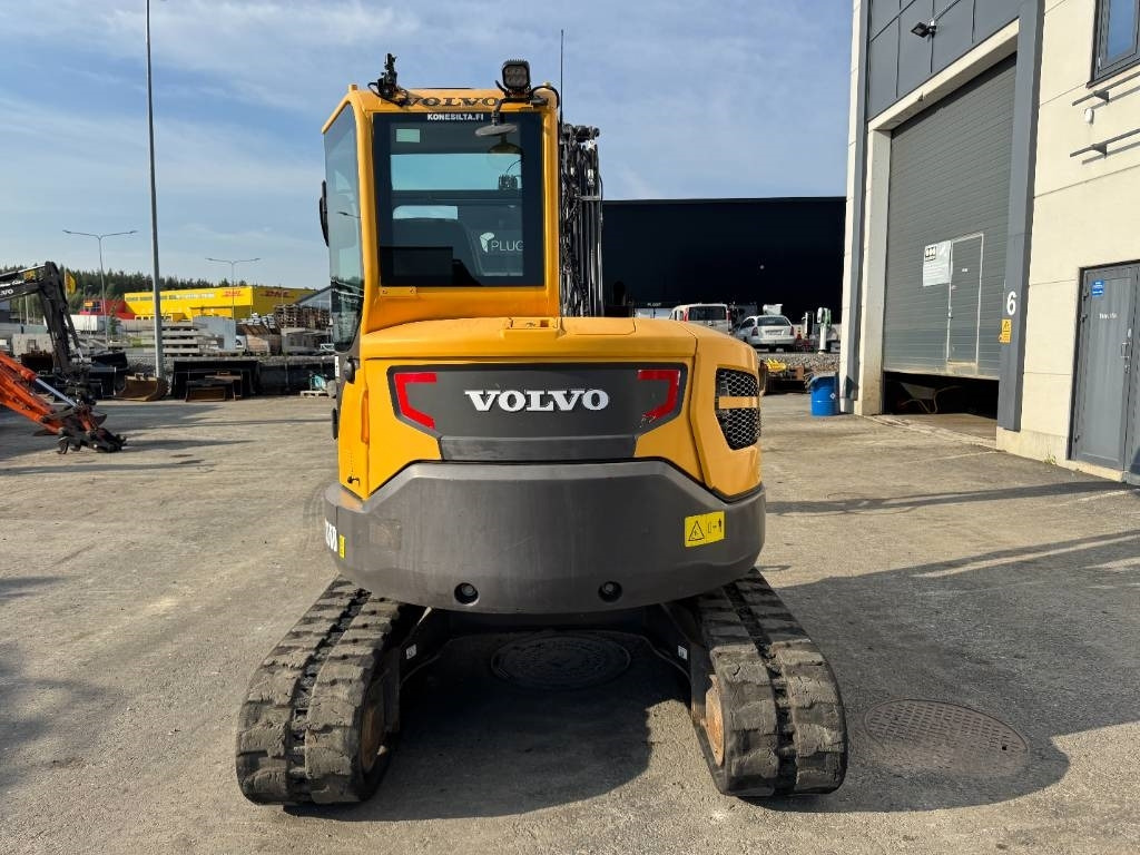 Volvo ECR58D PYÖRITTÄJÄLLÄ  - Mini bager: slika 4 Volvo ECR58D PYÖRITTÄJÄLLÄ  - Mini bager: slika 4