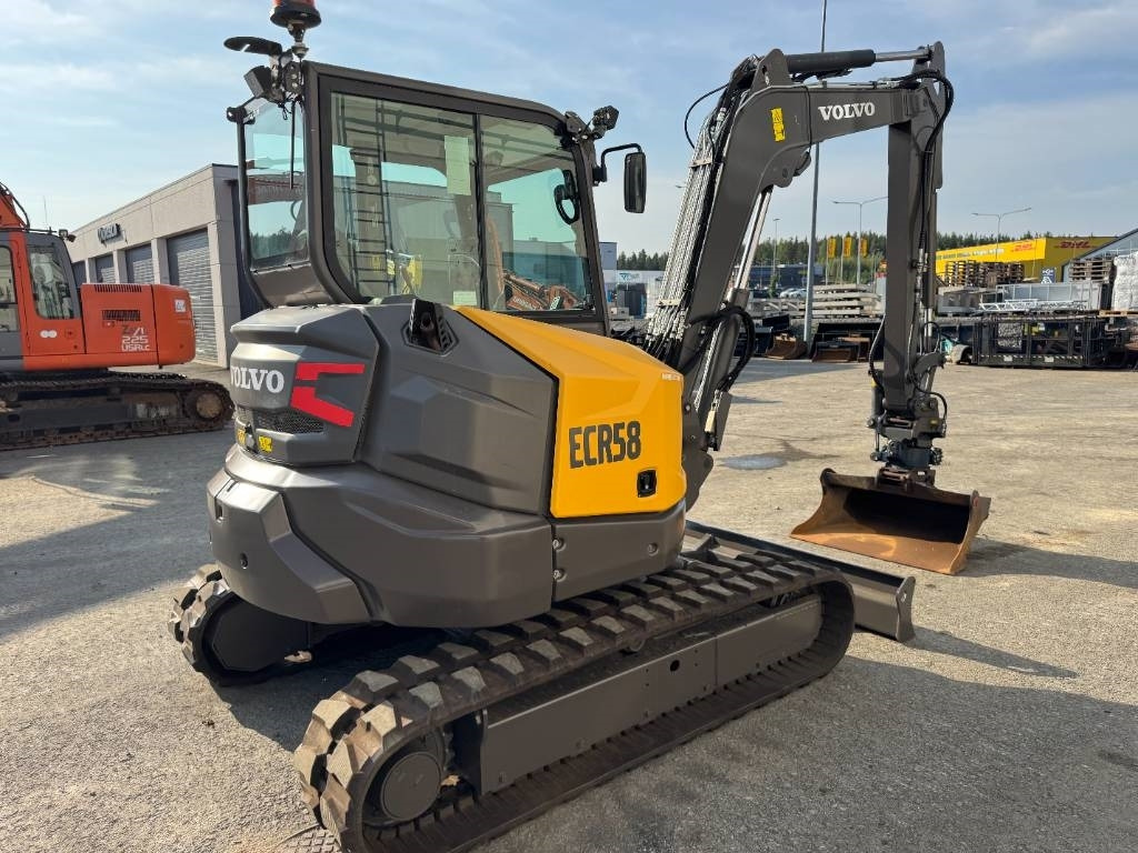 Volvo ECR58F PYÖRITTÄJÄLLÄ  - Mini bager: slika 5 Volvo ECR58F PYÖRITTÄJÄLLÄ  - Mini bager: slika 5