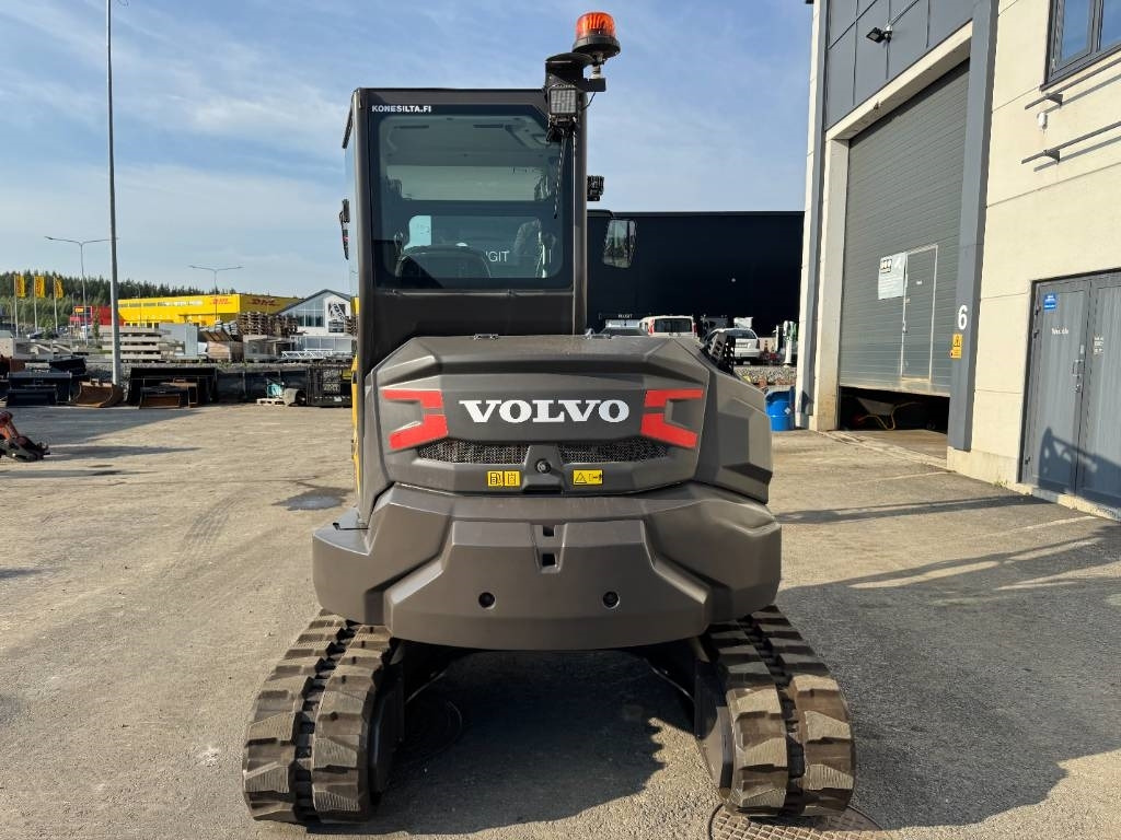 Volvo ECR58F PYÖRITTÄJÄLLÄ  - Mini bager: slika 4 Volvo ECR58F PYÖRITTÄJÄLLÄ  - Mini bager: slika 4