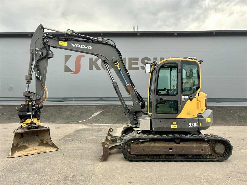 Volvo ECR88D + TYÖLAITTEET - Mini bager: slika 1 Volvo ECR88D + TYÖLAITTEET - Mini bager: slika 1