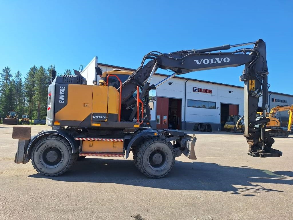 Volvo EWR 150 E - Bager točkaš: slika 2 Volvo EWR 150 E - Bager točkaš: slika 2
