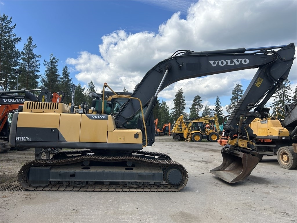Bager guseničar Volvo MYYTY! SOLD! EC250DNL PYÖRITTÄJÄLLÄ: slika 6