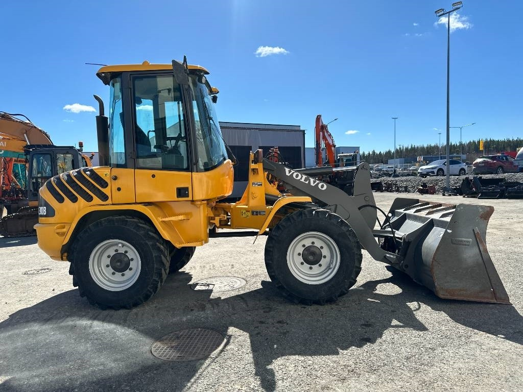 Volvo MYYTY! SOLD! L30B - Utovarivač točkaš: slika 5 Volvo MYYTY! SOLD! L30B - Utovarivač točkaš: slika 5