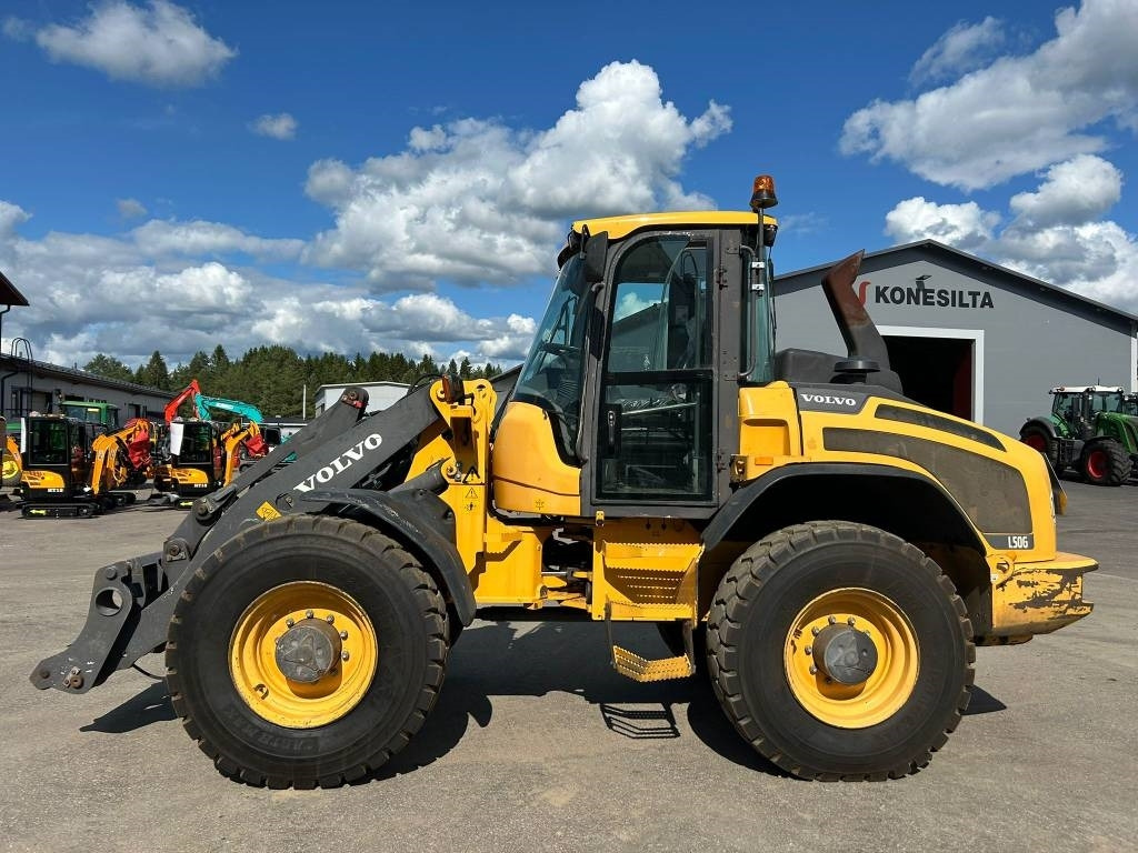 Volvo MYYTY! SOLD! L50G RASVARI, YM. - Utovarivač točkaš: slika 1 Volvo MYYTY! SOLD! L50G RASVARI, YM. - Utovarivač točkaš: slika 1