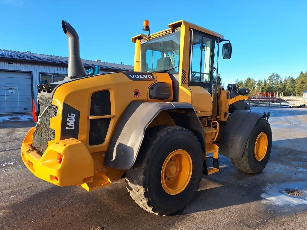 Volvo MYYTY! SOLD! L60G RASVARI YM. - Utovarivač točkaš: slika 4 Volvo MYYTY! SOLD! L60G RASVARI YM. - Utovarivač točkaš: slika 4