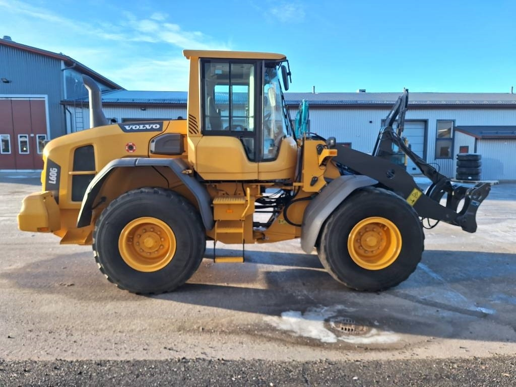Volvo MYYTY! SOLD! L60G RASVARI YM. - Utovarivač točkaš: slika 5 Volvo MYYTY! SOLD! L60G RASVARI YM. - Utovarivač točkaš: slika 5