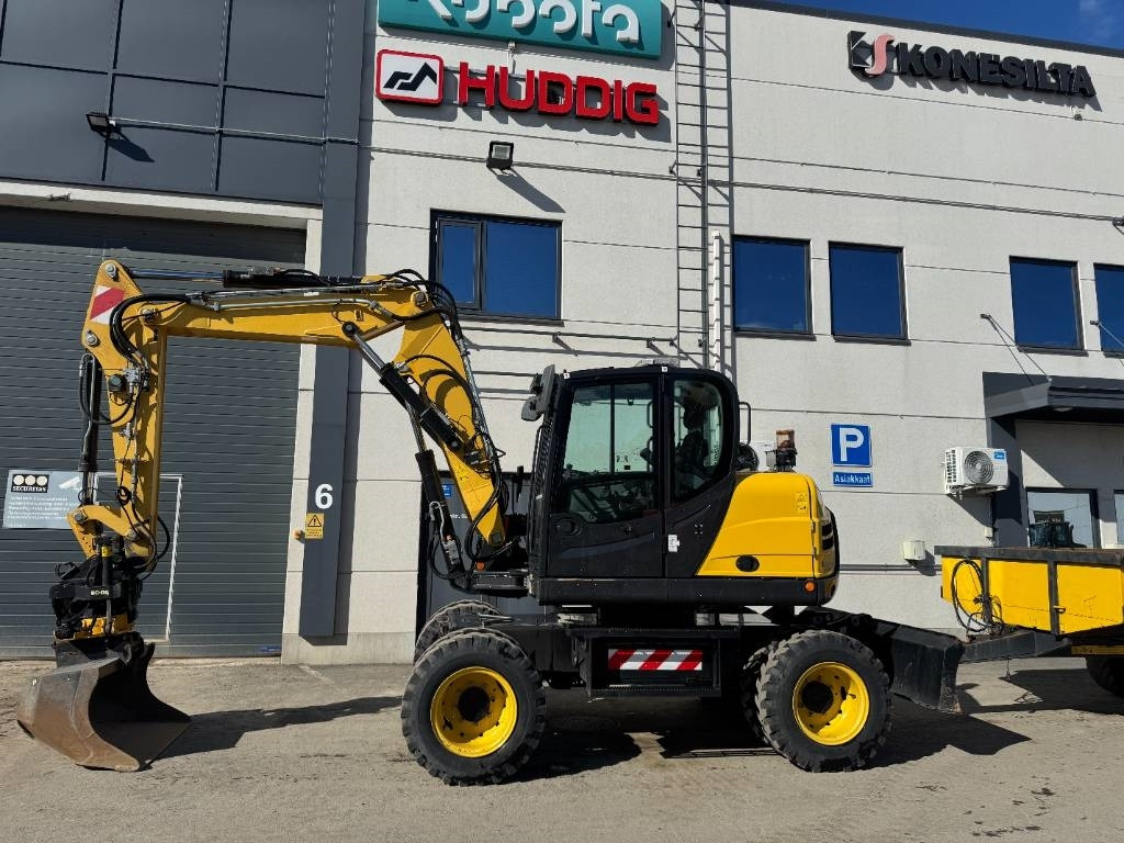 Yanmar B 110 W Hyvät varusteet / Siisti / Vähän ajettu - Bager točkaš: slika 2 Yanmar B 110 W Hyvät varusteet / Siisti / Vähän ajettu - Bager točkaš: slika 2