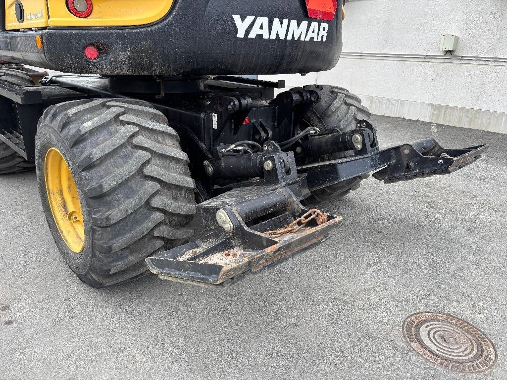 Bager točkaš Yanmar B110W PYÖRITTÄJÄLLÄ: slika 9