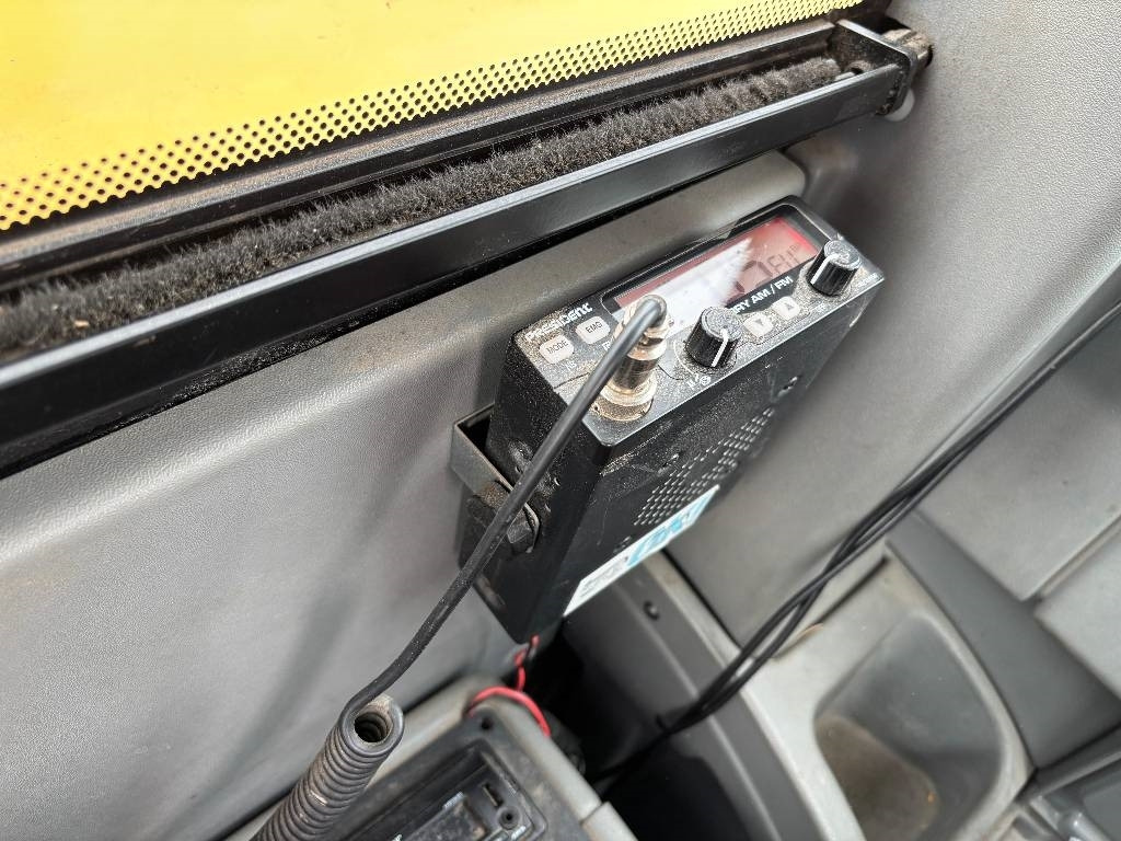 Bager točkaš Yanmar B110W PYÖRITTÄJÄLLÄ: slika 13