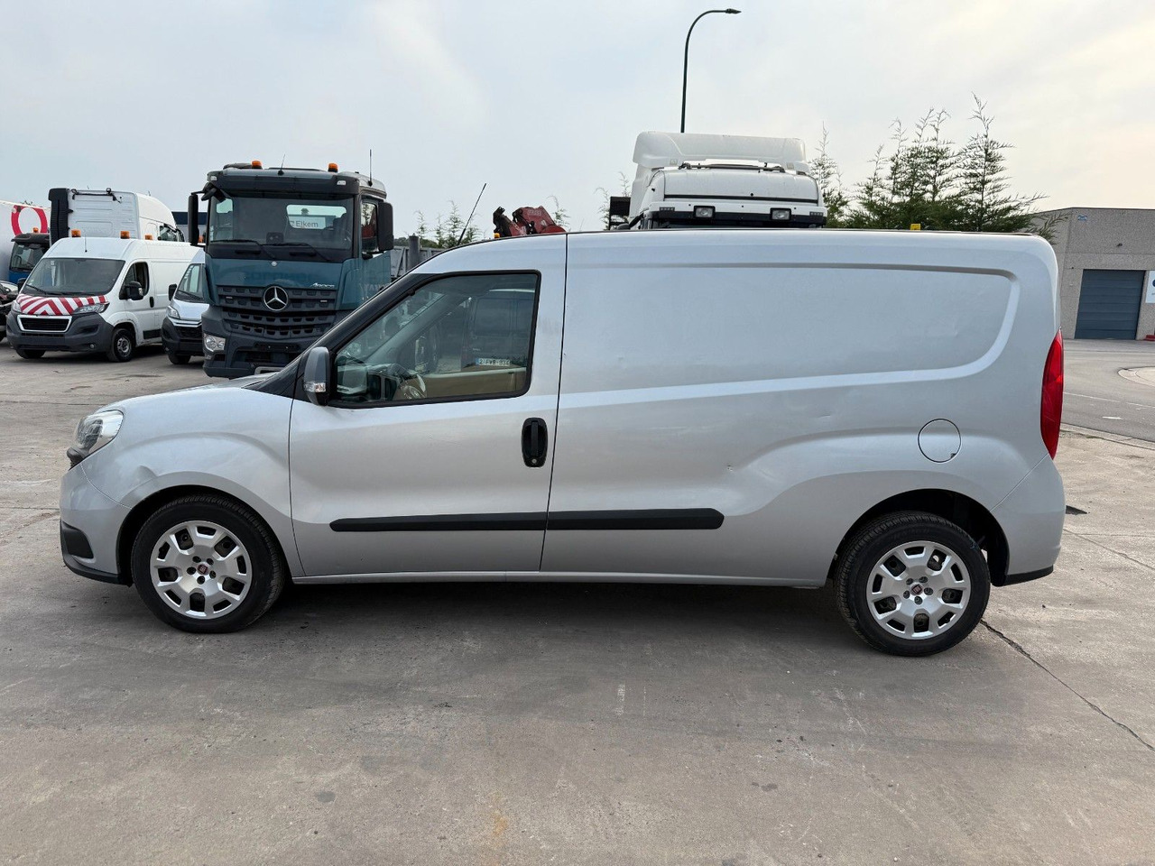 Fiat Doblo Maxi. 1.6 Klima. Navi. Tempomat - Mali kombi: slika 2 Fiat Doblo Maxi. 1.6 Klima. Navi. Tempomat - Mali kombi: slika 2