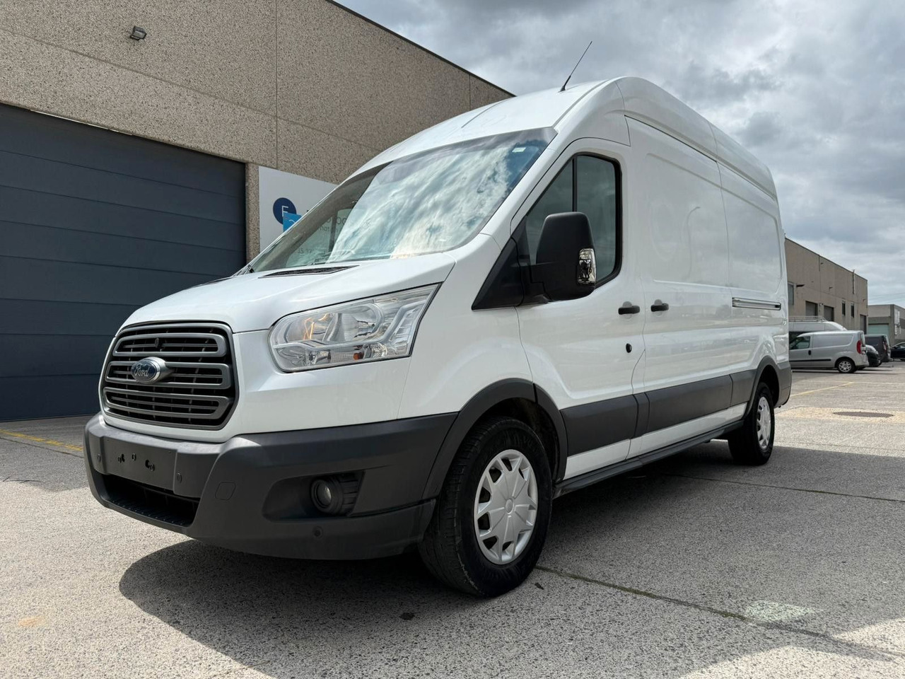 Ford Transit. Klima. Tempomat. - Furgon: slika 2 Ford Transit. Klima. Tempomat. - Furgon: slika 2