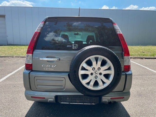 Honda CR-V 2.2i-CTDi Executive. Klima. Navi. Leder. CC - SUVSUV: slika 4 Honda CR-V 2.2i-CTDi Executive. Klima. Navi. Leder. CC - SUVSUV: slika 4