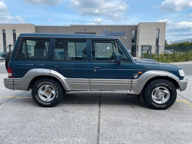 Hyundai Galloper 2,5 TD Exceed (5-Gang). Klima. AWD. - SUVSUV: slika 2 Hyundai Galloper 2,5 TD Exceed (5-Gang). Klima. AWD. - SUVSUV: slika 2