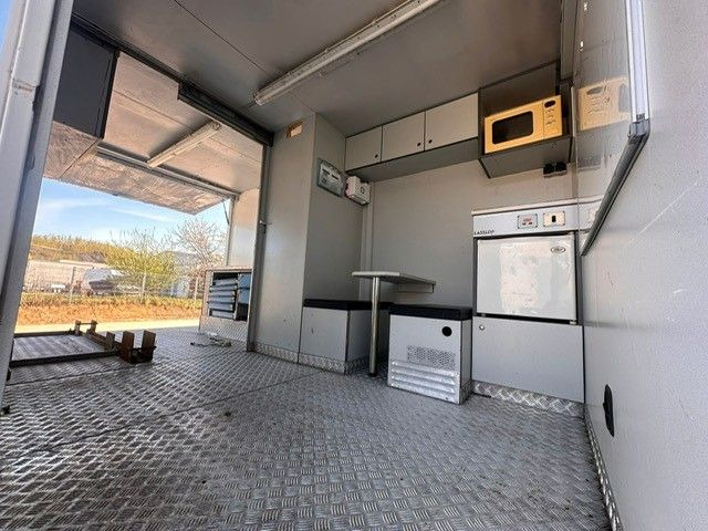 Renault Midlum 240dXi. Klima. 225.000km. - Kamion sa zatvorenim sandukom: slika 5 Renault Midlum 240dXi. Klima. 225.000km. - Kamion sa zatvorenim sandukom: slika 5