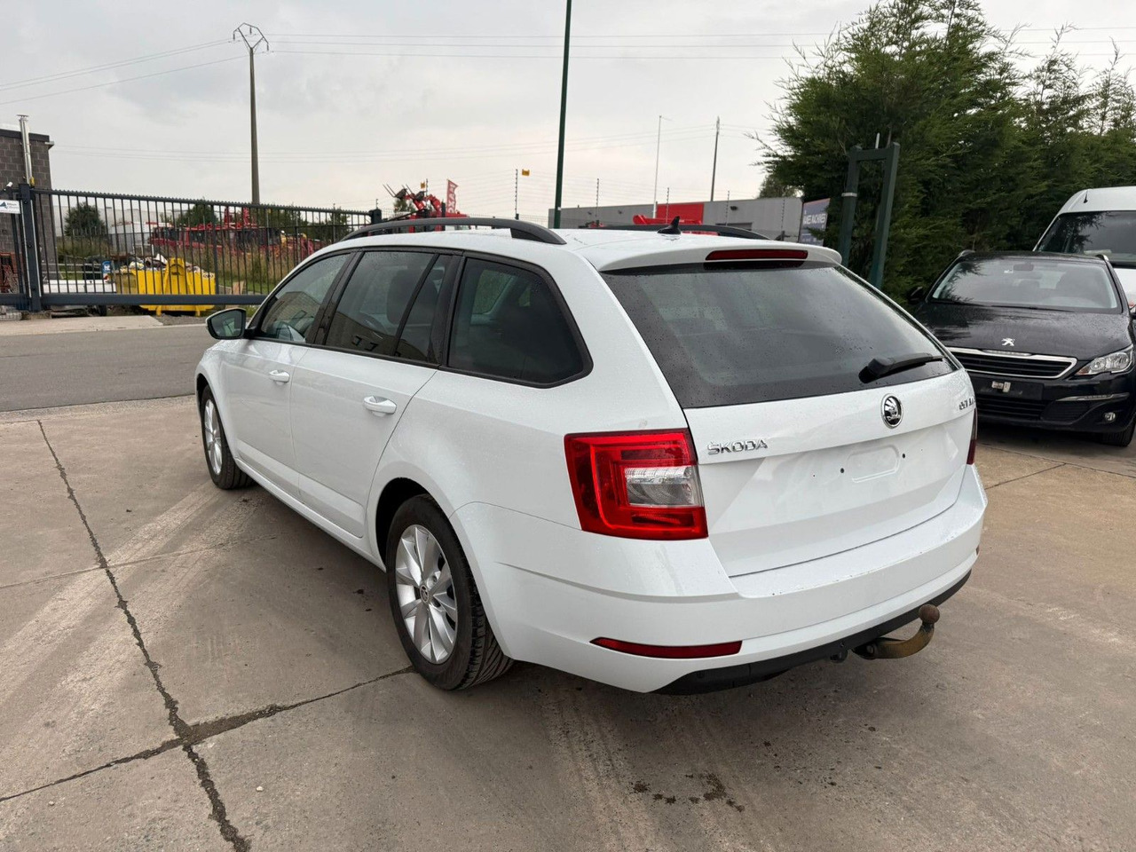 Skoda Octavia 1.6 TDI Klima. Navi. Tempomat. - Karavan: slika 3 Skoda Octavia 1.6 TDI Klima. Navi. Tempomat. - Karavan: slika 3