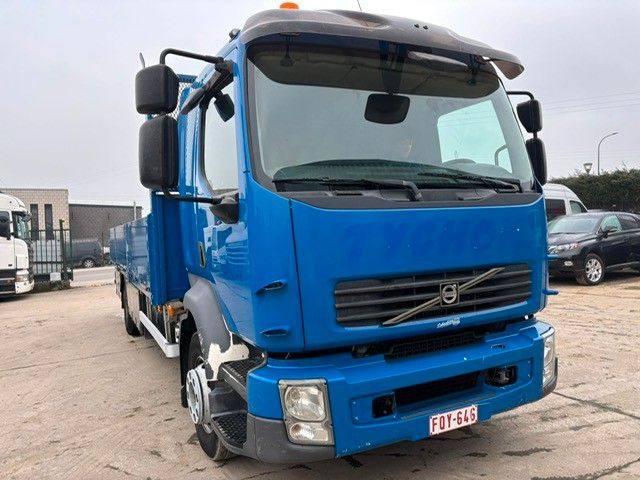 Volvo FL7-240. Pritsche 6.80m. EU5. - Kamion sa tovarnim sandukom: slika 2 Volvo FL7-240. Pritsche 6.80m. EU5. - Kamion sa tovarnim sandukom: slika 2