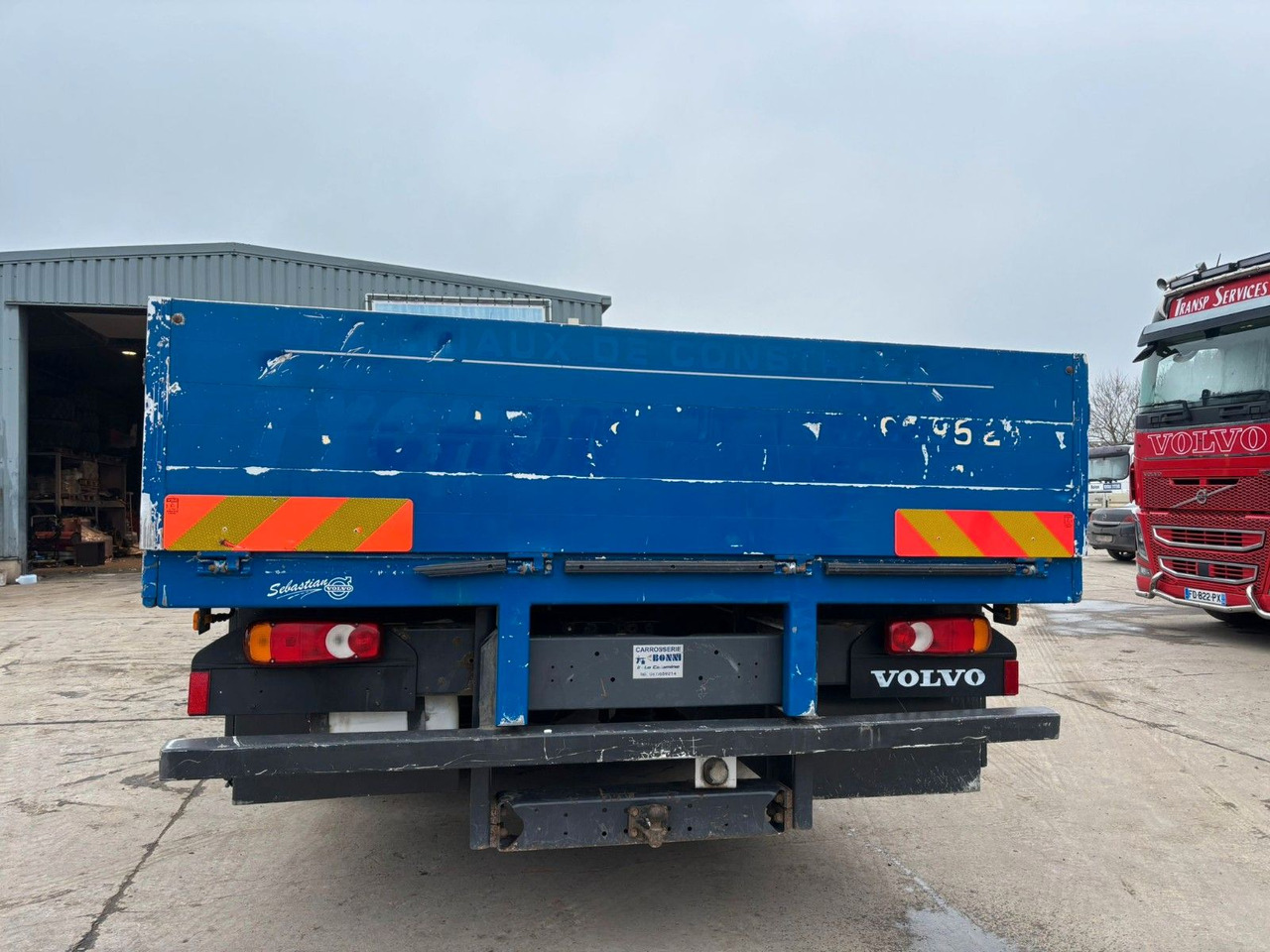 Volvo FL7-240. Pritsche 6.80m. EU5. - Kamion sa tovarnim sandukom: slika 5 Volvo FL7-240. Pritsche 6.80m. EU5. - Kamion sa tovarnim sandukom: slika 5