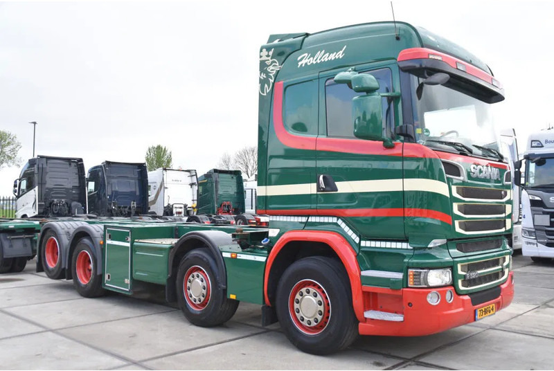 Scania R520 HL V8 8x2 - EURO 6 - MANUAL - RETARDER - WHEELBASE: 510 cm - 10 TONS FRONT AXLE - XENON - - Kamion za prevoz kontejnera/ Kamion sa promenjivim sandukom: slika 2 Scania R520 HL V8 8x2 - EURO 6 - MANUAL - RETARDER - WHEELBASE: 510 cm - 10 TONS FRONT AXLE - XENON - - Kamion za prevoz kontejnera/ Kamion sa promenjivim sandukom: slika 2