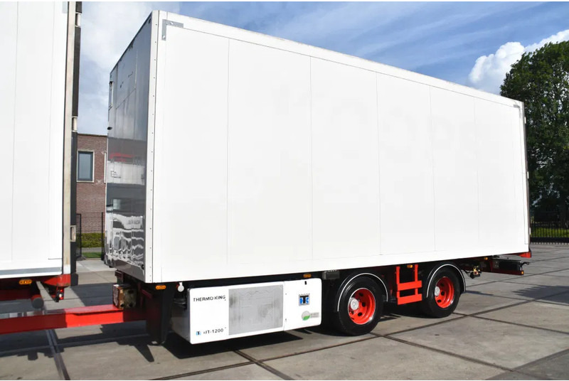 Scania S520 V8 NGS 6x2*4NB + SCHMITZ ZKO 20 - THERMO KING - RETARDER - FULL AIR - WHEELBASE: 515 CM - TOP CONDITION - - Hladnjača: slika 3 Scania S520 V8 NGS 6x2*4NB + SCHMITZ ZKO 20 - THERMO KING - RETARDER - FULL AIR - WHEELBASE: 515 CM - TOP CONDITION - - Hladnjača: slika 3