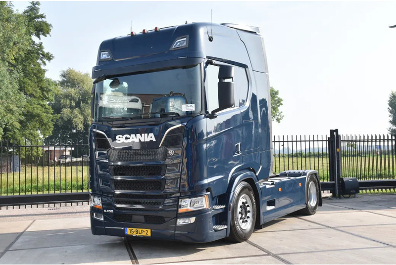 Scania S450 4x2NB - FULL AIR - RETARDER - ACC - AIRCO - 2 x FUEL TANKS - TOP CONDITION - - Tegljač: slika 2 Scania S450 4x2NB - FULL AIR - RETARDER - ACC - AIRCO - 2 x FUEL TANKS - TOP CONDITION - - Tegljač: slika 2