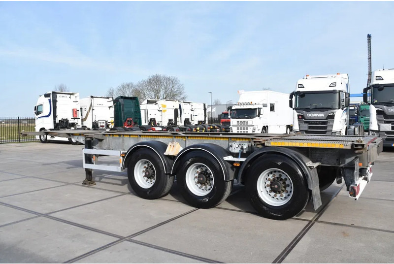 Van Hool - ADR FL -20 - 30F - GALVANIZED - SAF AXLES - DRUM BRAKES - GOOD CONDITION - - Poluprikolica za prevoz kontejnera/ Poluprikolica sa promenjivim sandukom: slika 4 Van Hool - ADR FL -20 - 30F - GALVANIZED - SAF AXLES - DRUM BRAKES - GOOD CONDITION - - Poluprikolica za prevoz kontejnera/ Poluprikolica sa promenjivim sandukom: slika 4